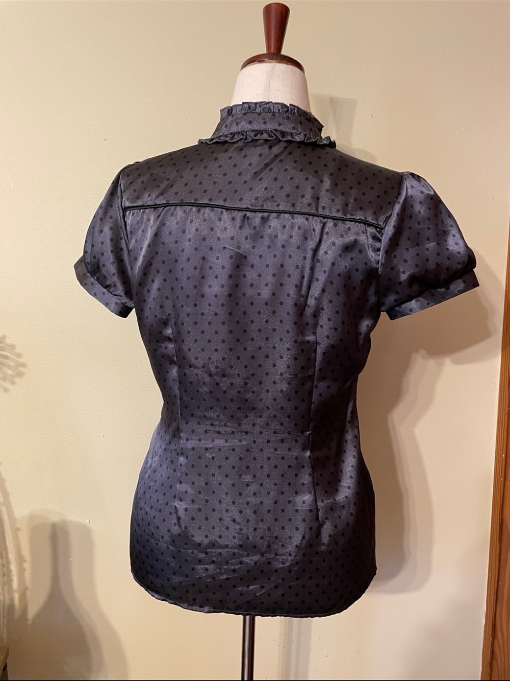 Charlotte Russe Black Polka Dot Satin Ruffle Button-Down Top - Picture 3 of 3